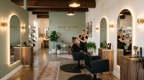 Illustration of Allie Ooop Studio, beauty salon in Craig, CO
